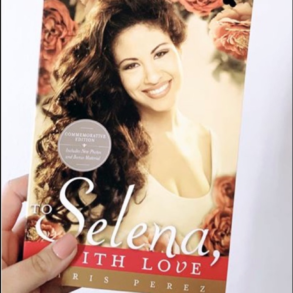 Selena book